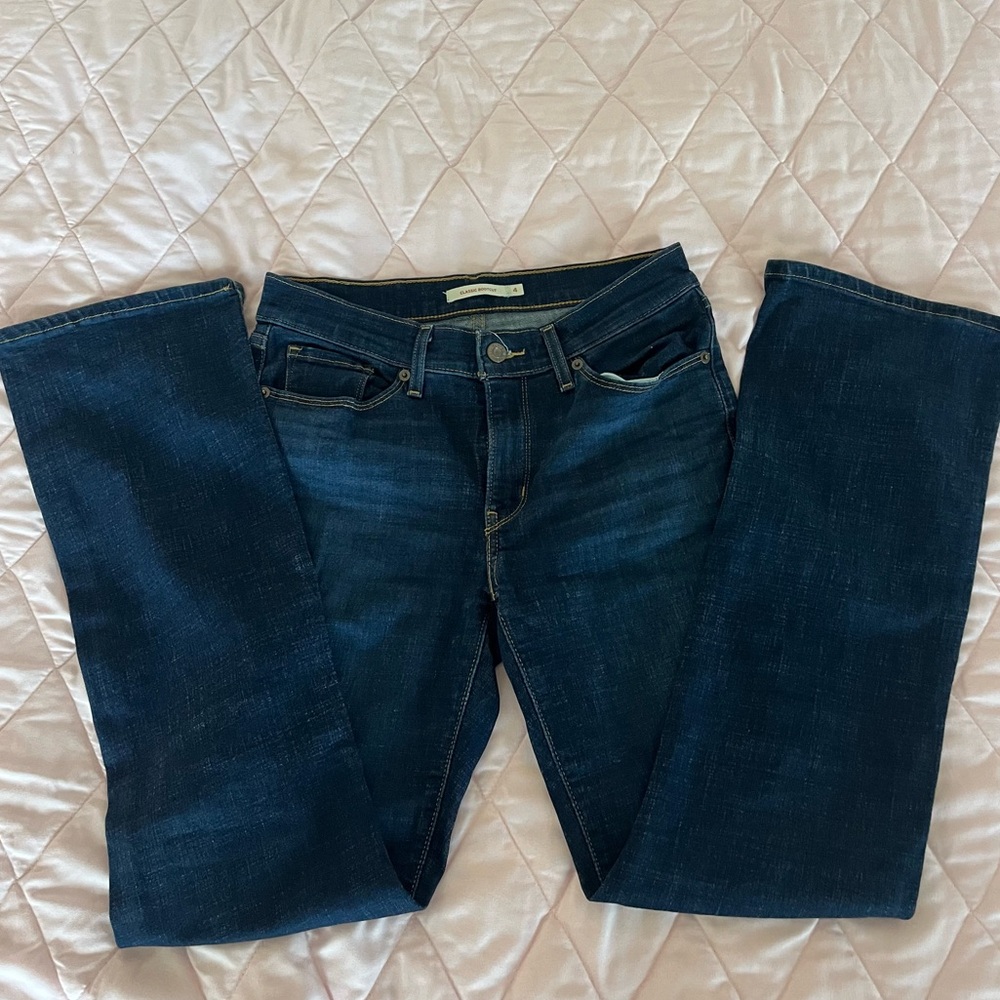 Levi's | Mid Rise Dark Wash Classic Bootcut Jeans